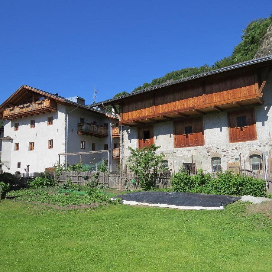 Schrotthof * Feldthurns