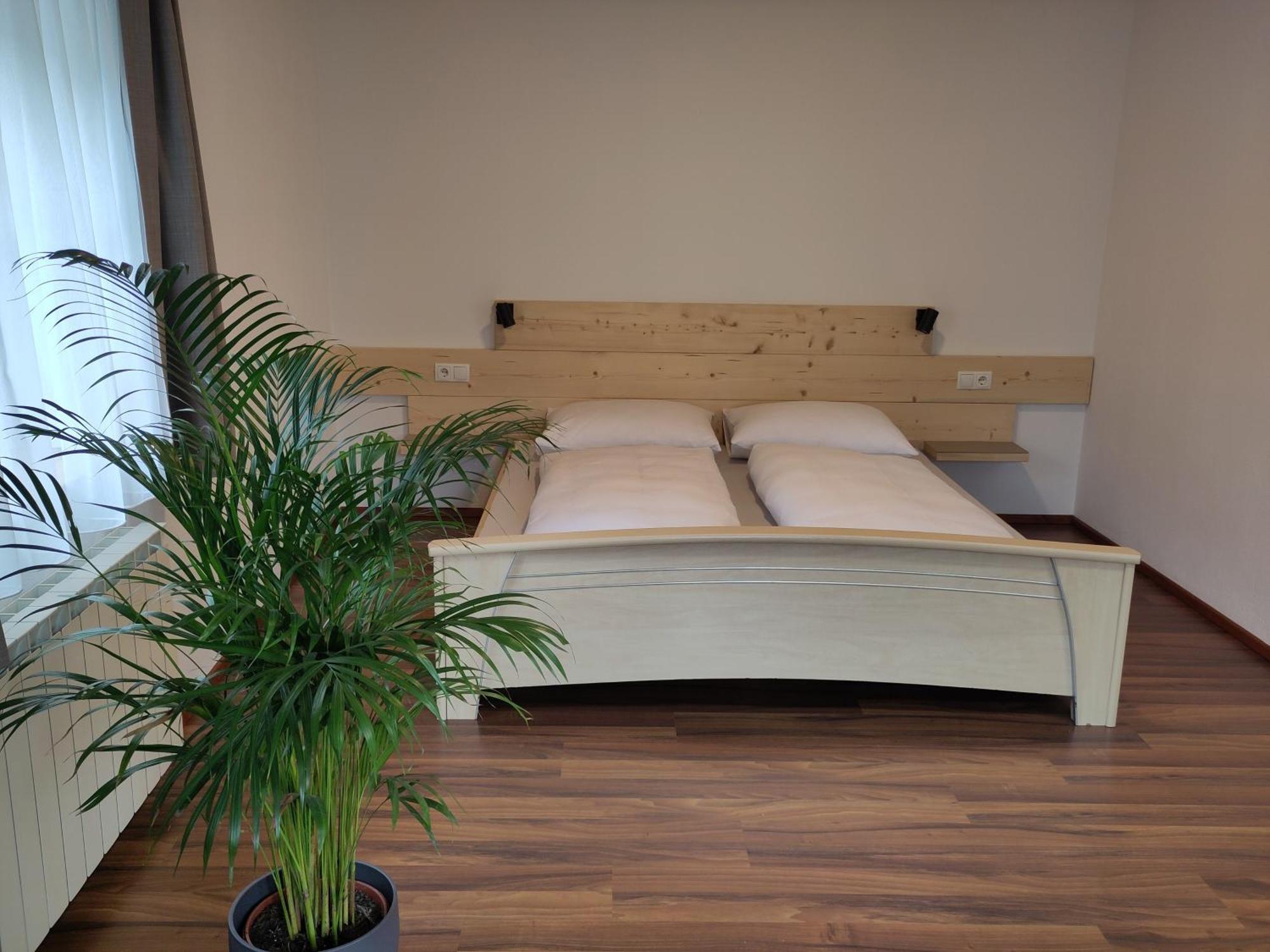 Schrotthof Apartment *