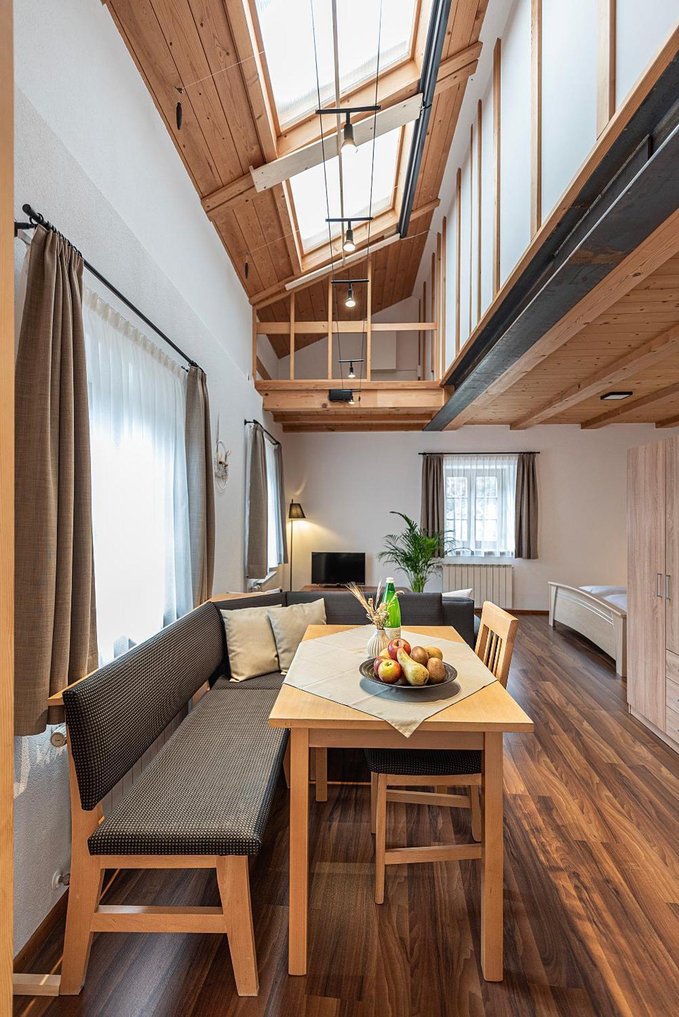 Schrotthof Apartment *